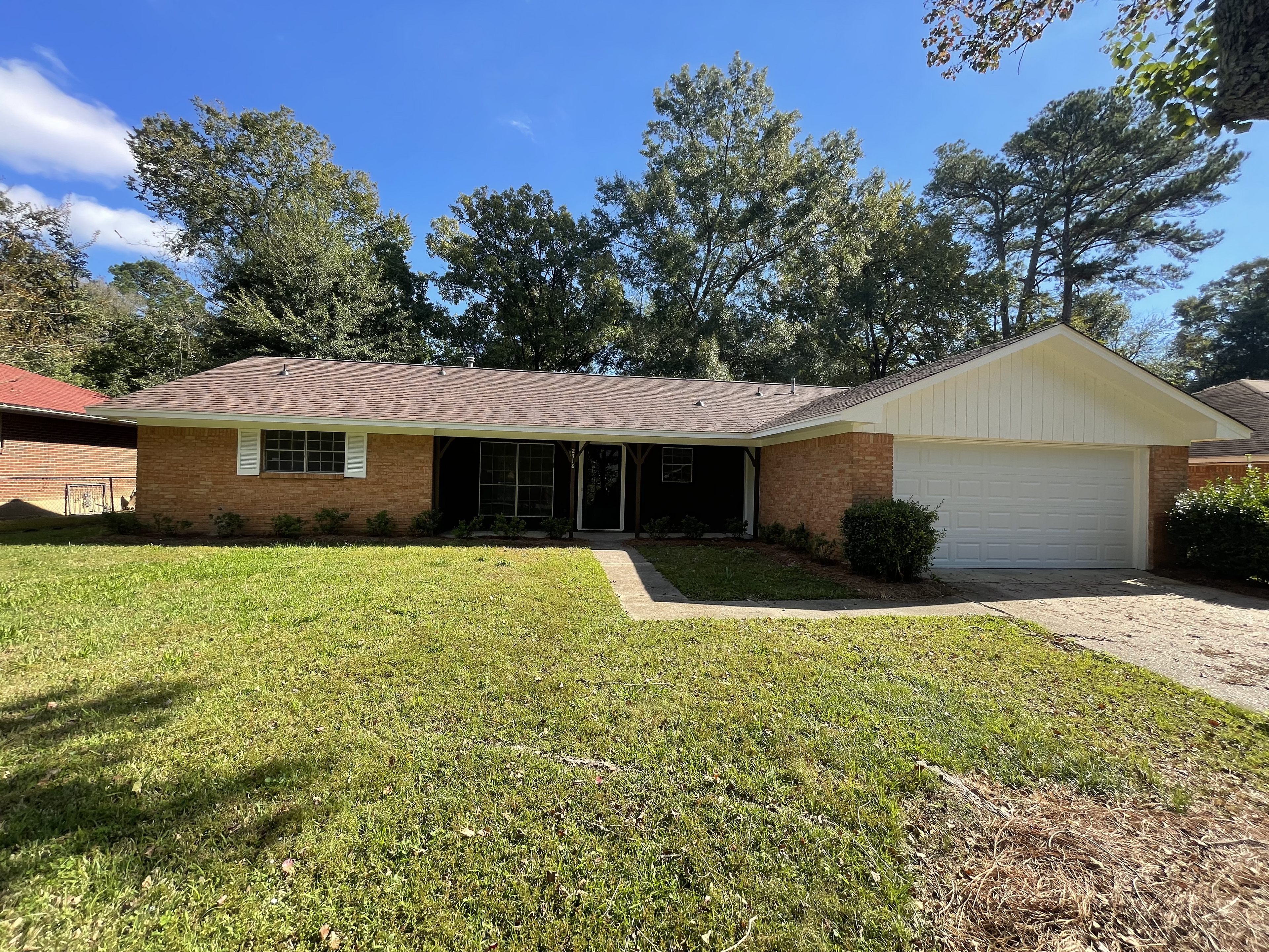 Jackson House: 2318 Brekinridge Rd