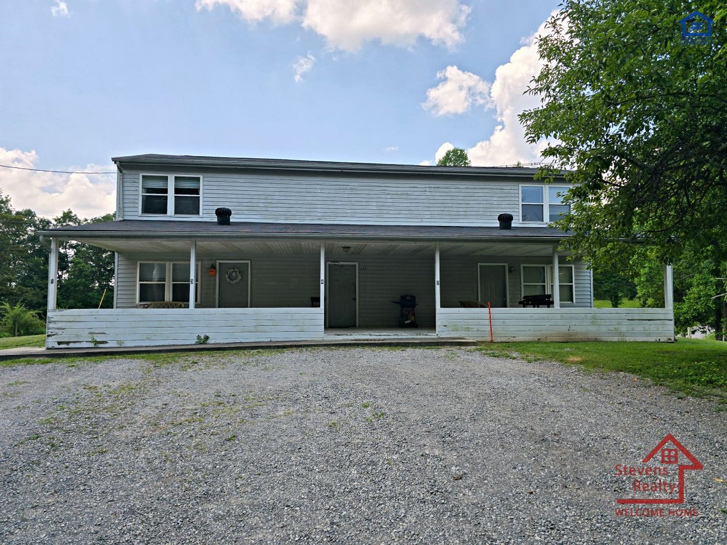 Monterey House: 620 Allie Ln