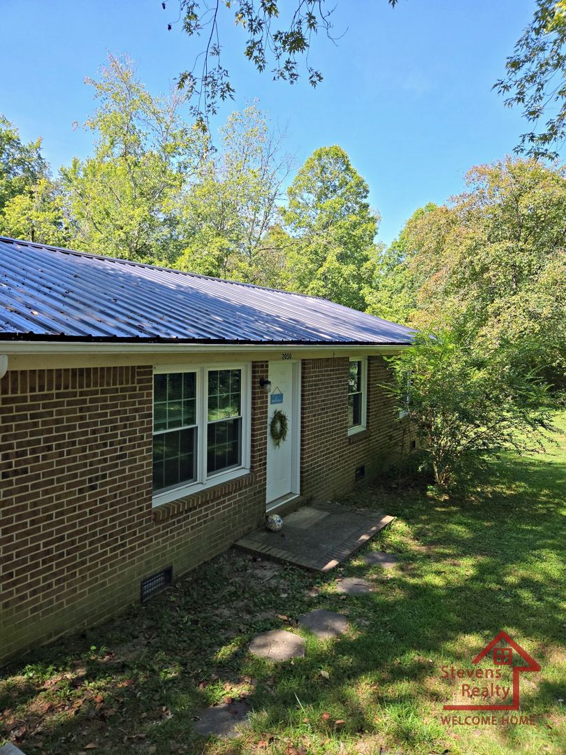 Cookeville House: 2050 Wildwood Rd