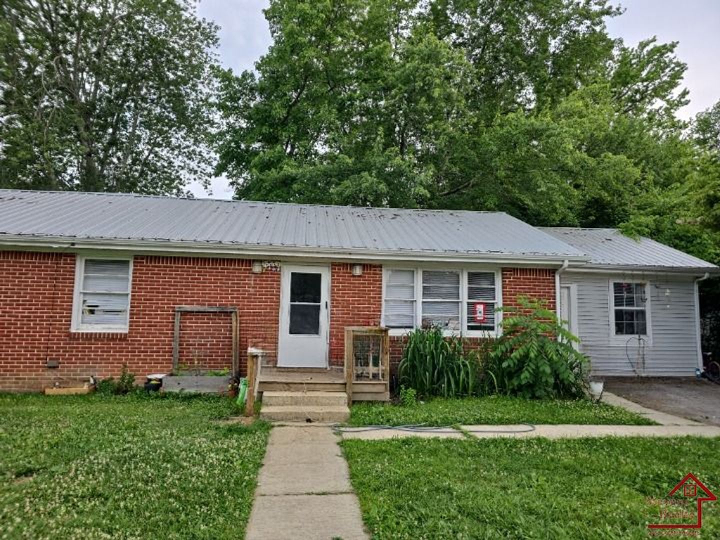 Cookeville House: 555 E 20th St