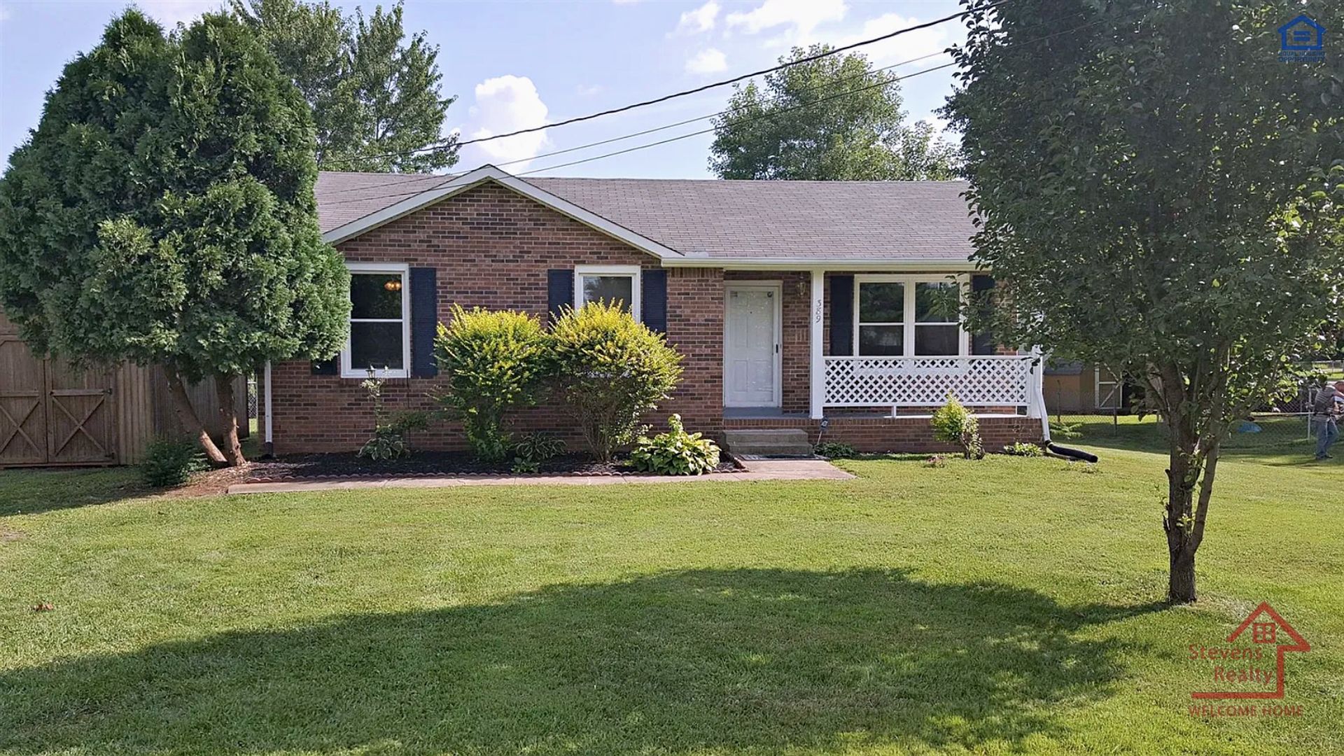 Clarksville House: 389 Nathaniel Ct