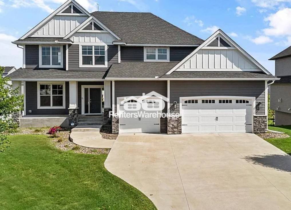 Andover House: 1149 167th Ave NW