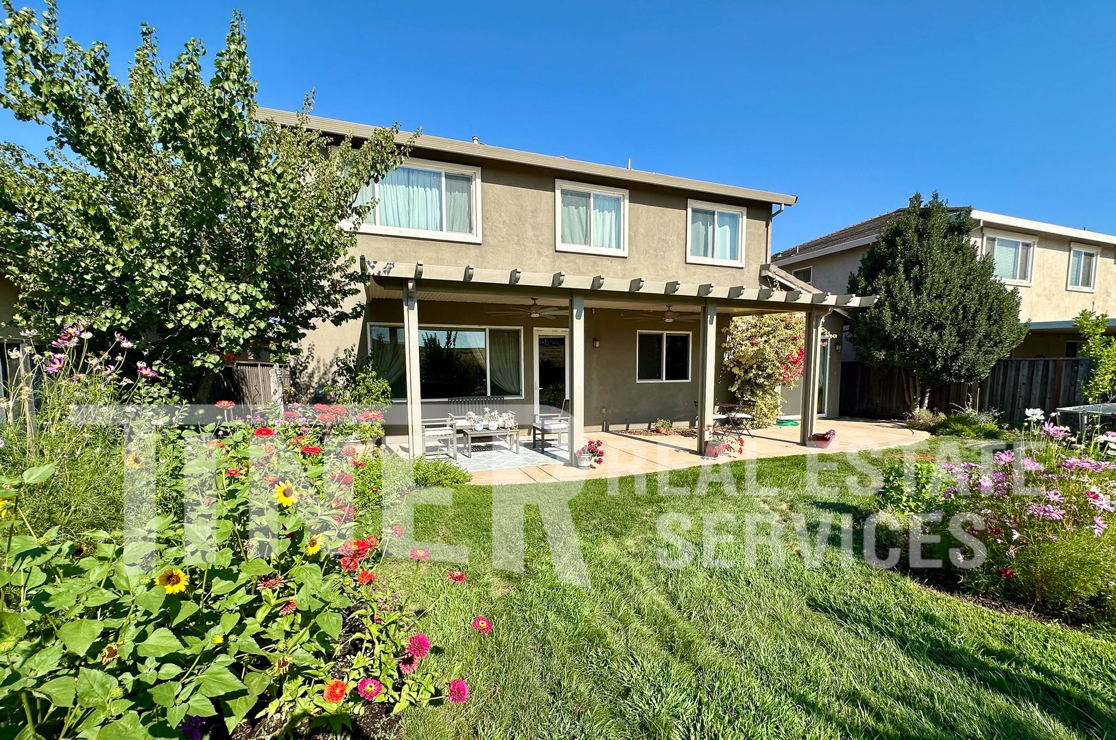 West Sacramento House: 3576 Hume St