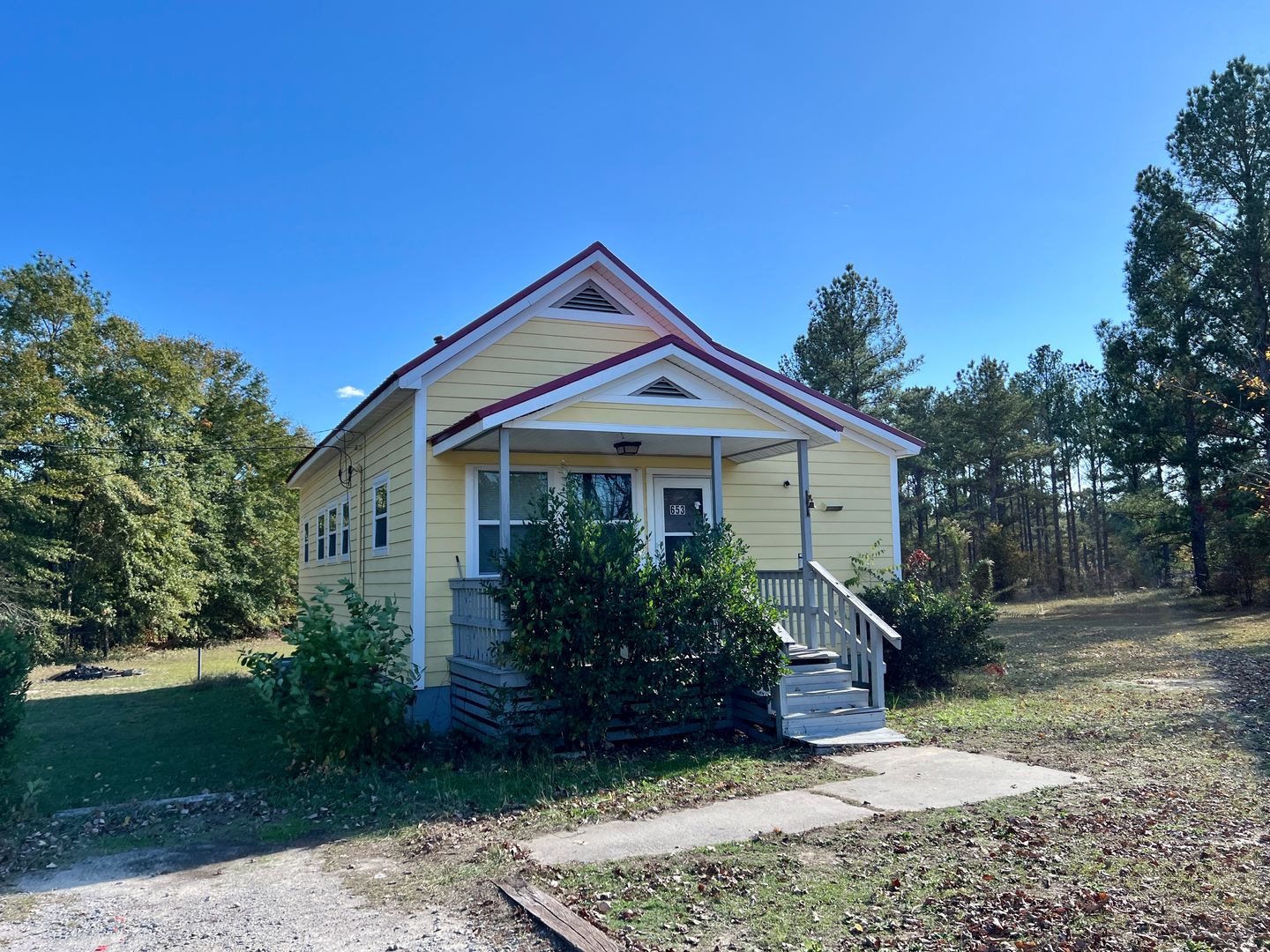 West Columbia House: 653 Old Wire Road