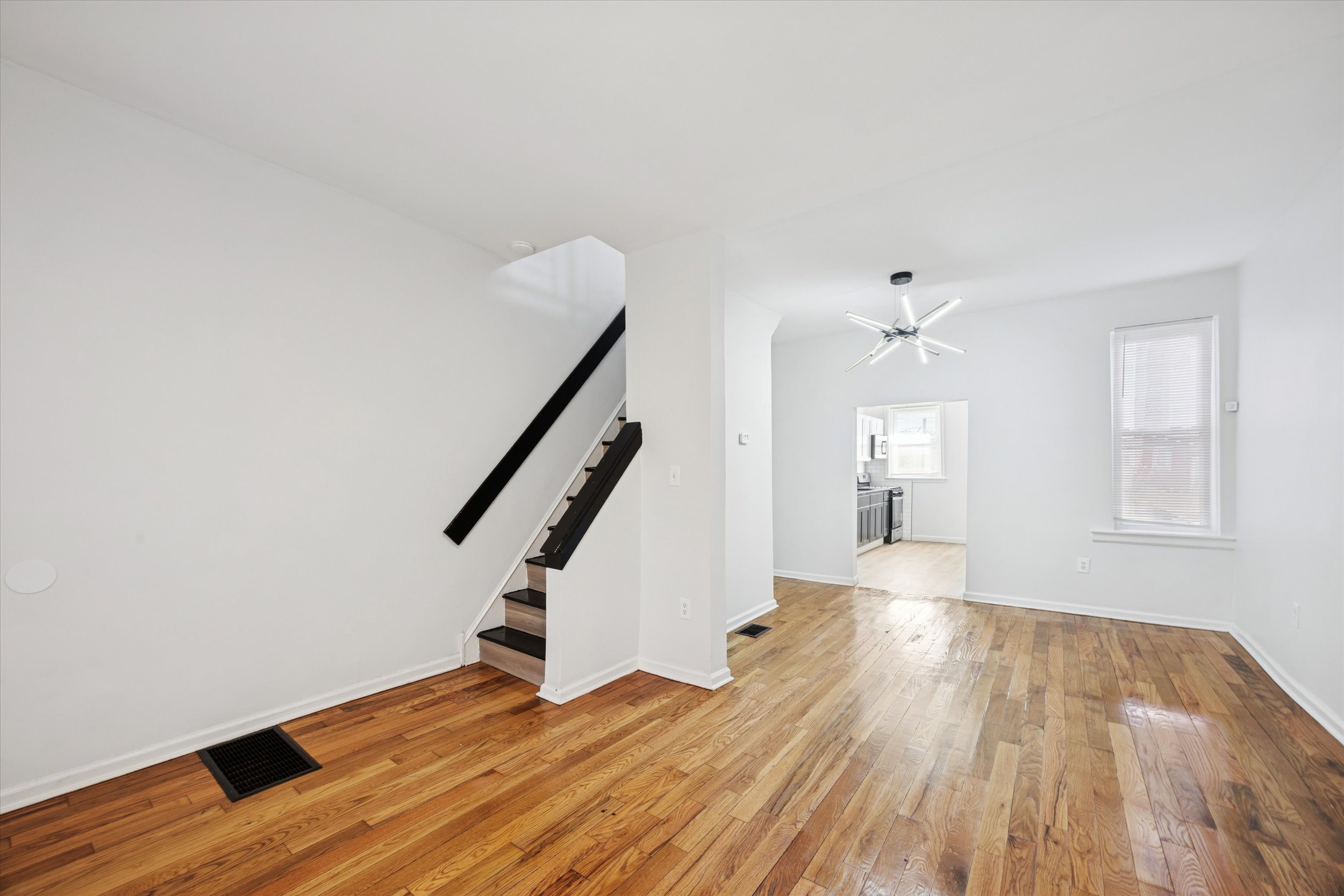 Philadelphia Townhome: 713 S Ithan St