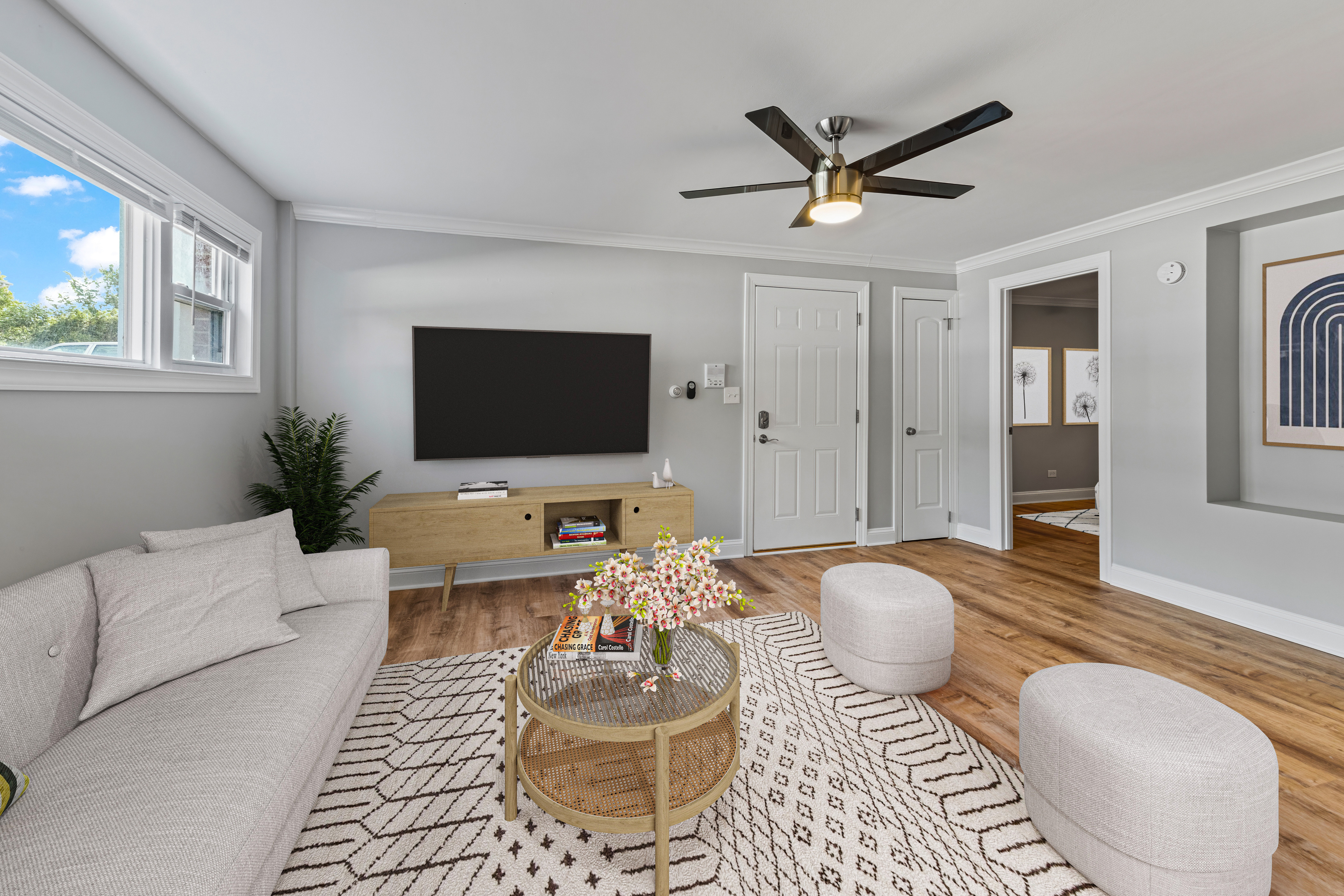 Lake Bluff Condo: 501 Basil Rd