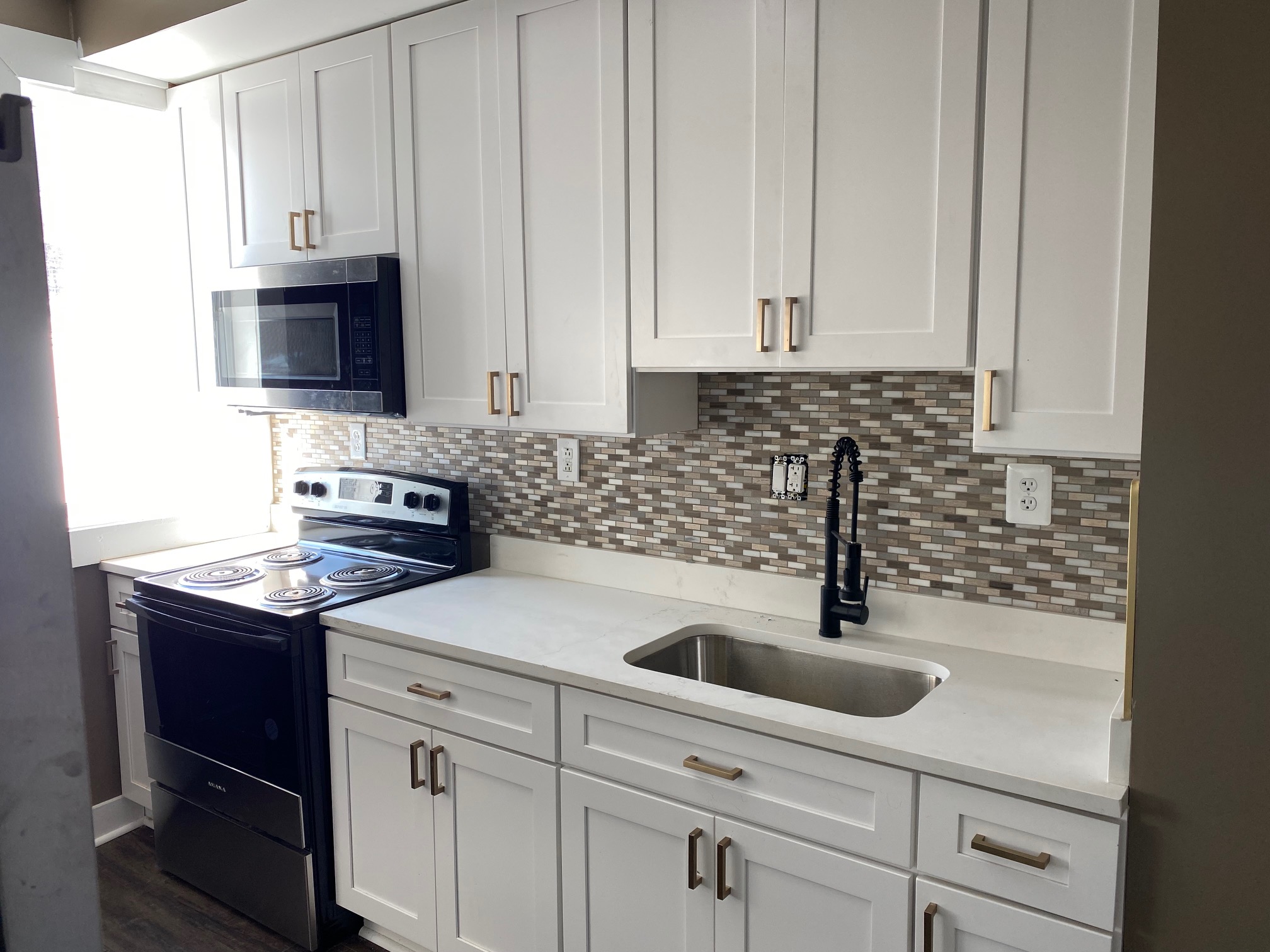 Baltimore Townhome: 100 N Hilton St