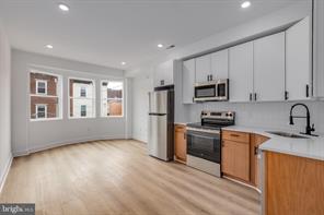 Philadelphia Townhome: 511 W York St