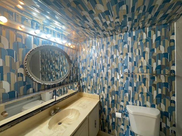 Hallandale Beach Condo: 701 Three Islands Boulevard