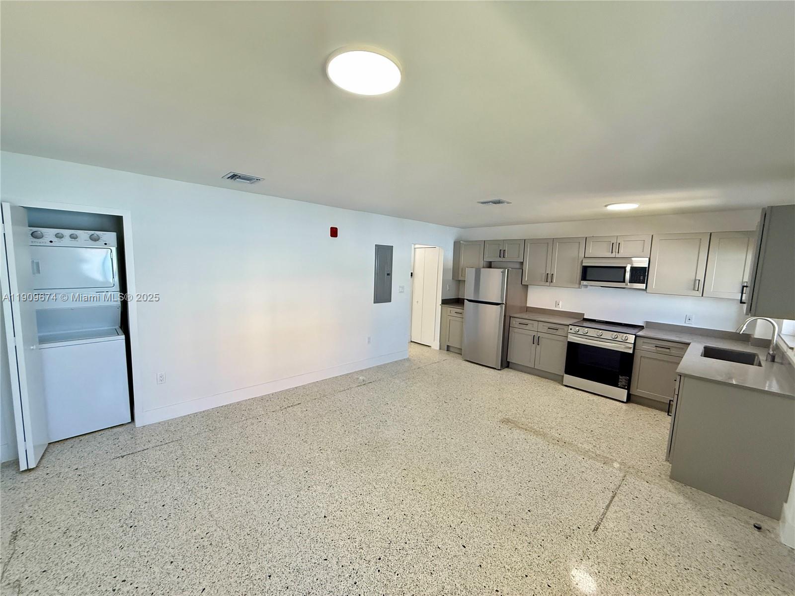 Miami Condo: 180 Northeast 57th Street