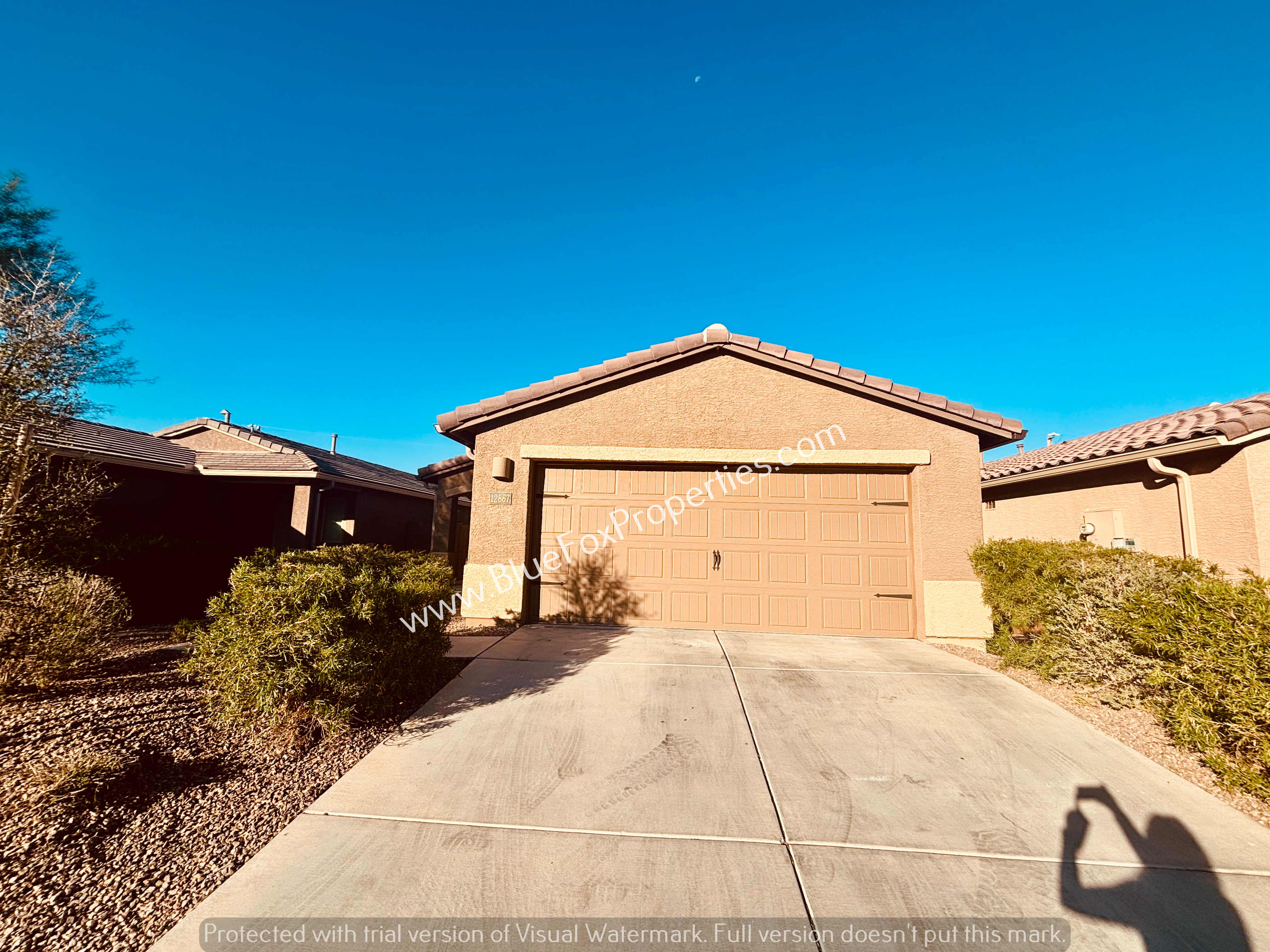 Marana House: 12867 N Peony Drive