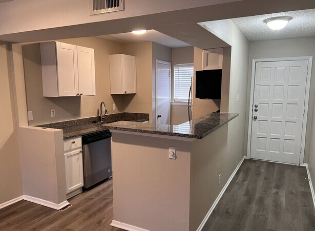 San Antonio Condo: 923 Vance Jackson Rd