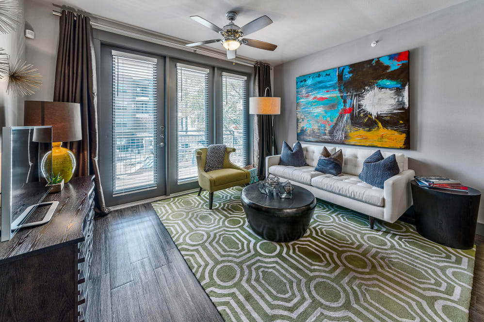 Houston Condo: 604 N. Eldridge Parkway