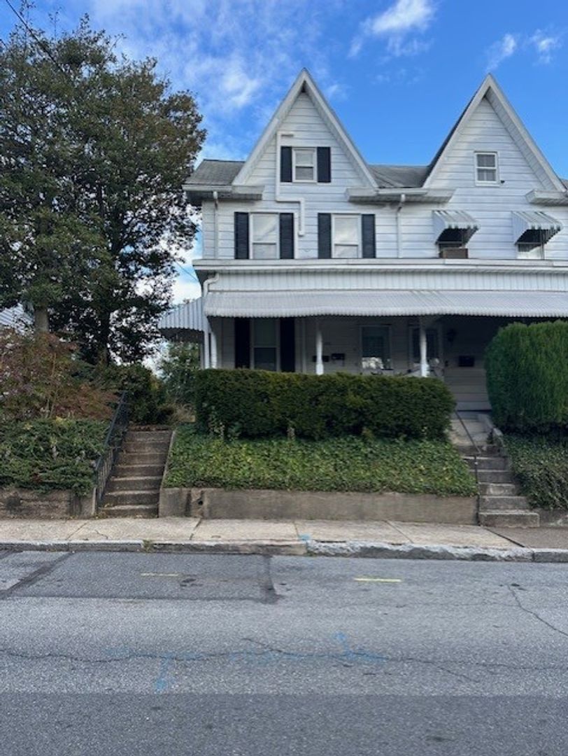 Harrisburg Condo: 142 S 29th St