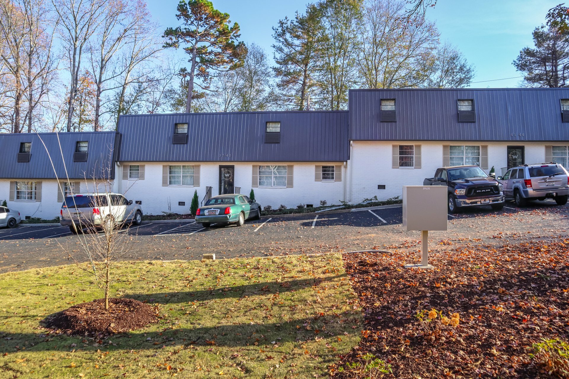 Greenville Apartment: 100 Burdine Rd