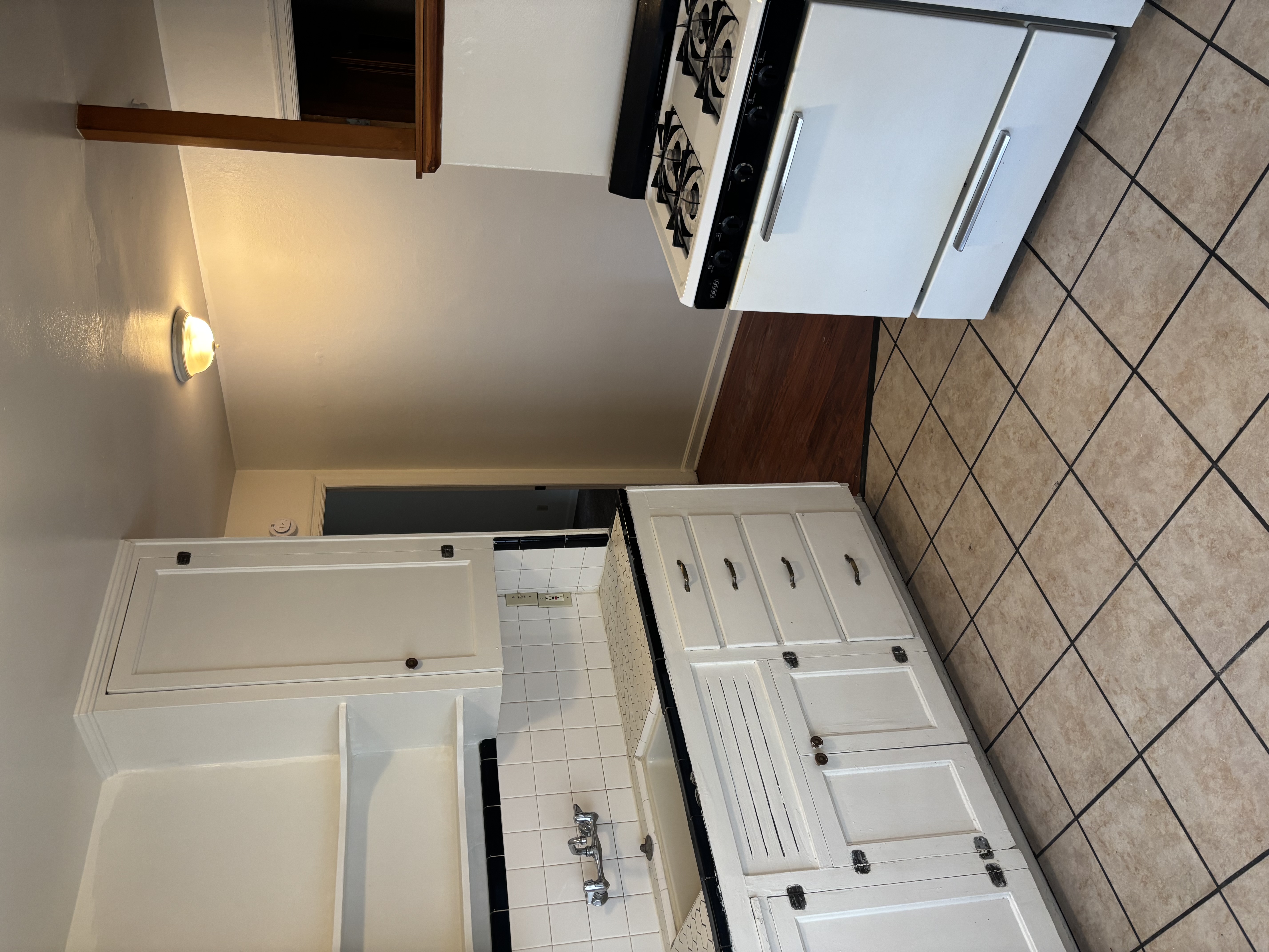 Denver Apartment: 1165 N Grant St