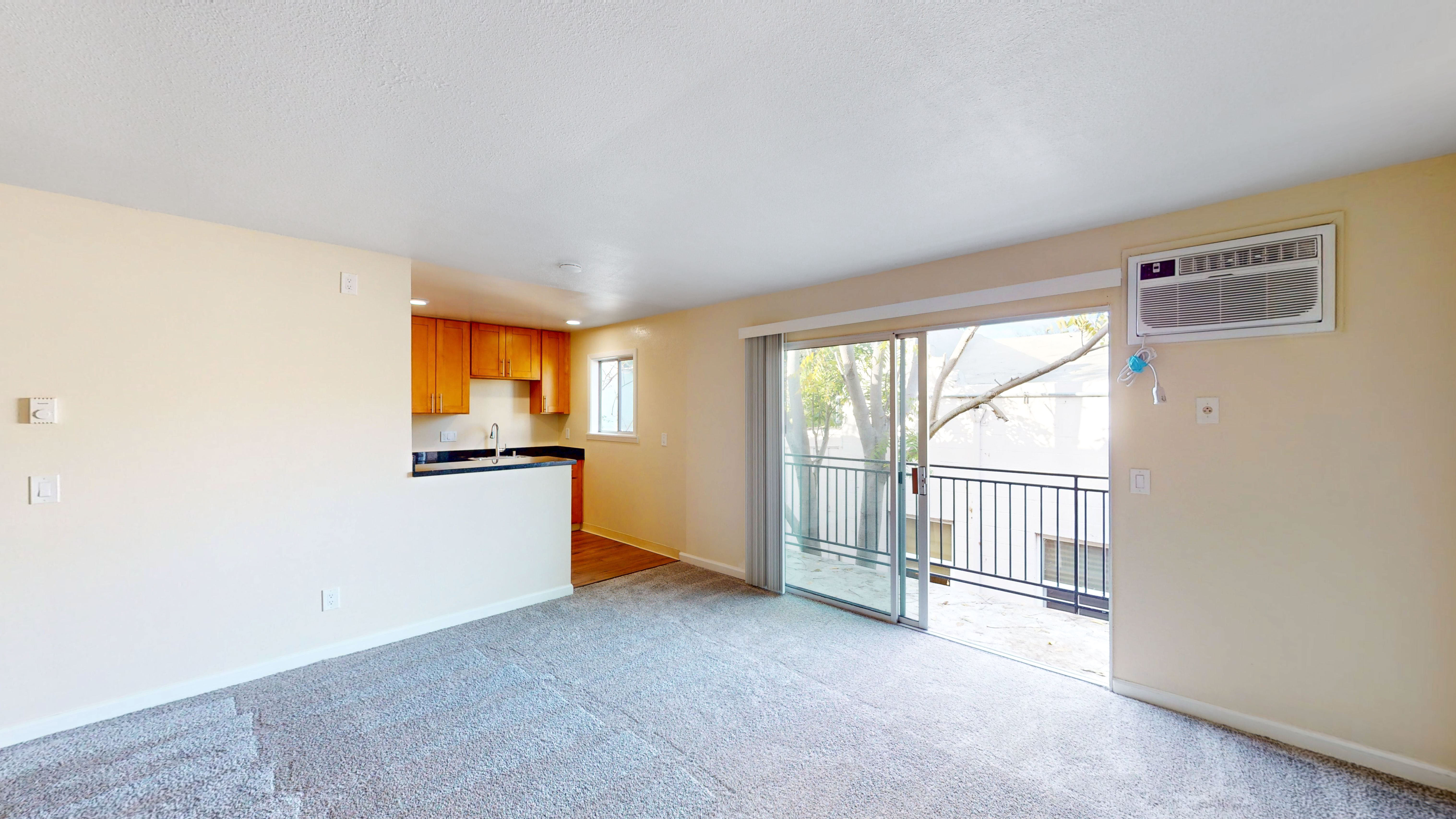 Sonoma Condo: 885 Broadway Ave