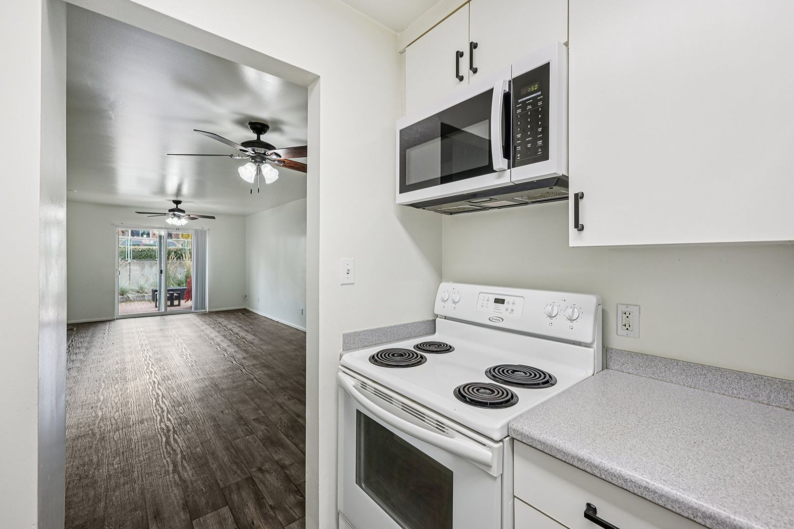 Salt Lake City Apartment: 130 s 800 e