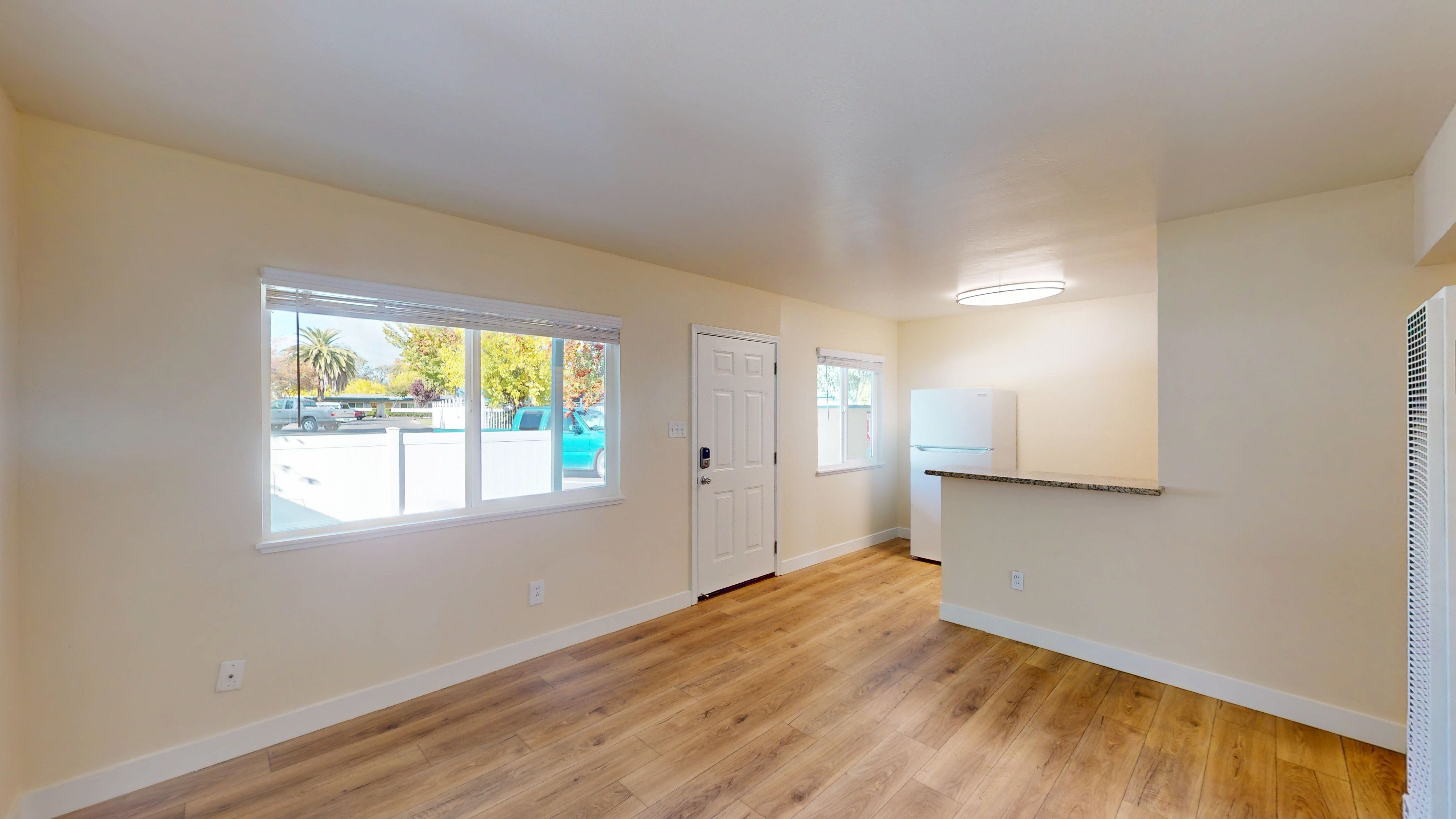 Glen Ellen Condo: 15495 Marty Dr