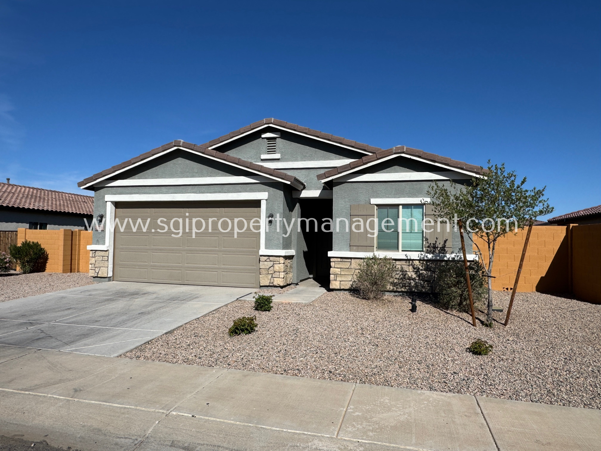 Casa Grande House: 724 E Ruby Dr
