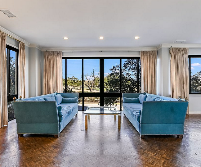 San Antonio Condo: 4001 New Braunfels