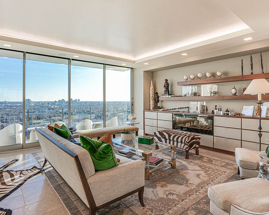 San Antonio Condo: 700 Hildebrand