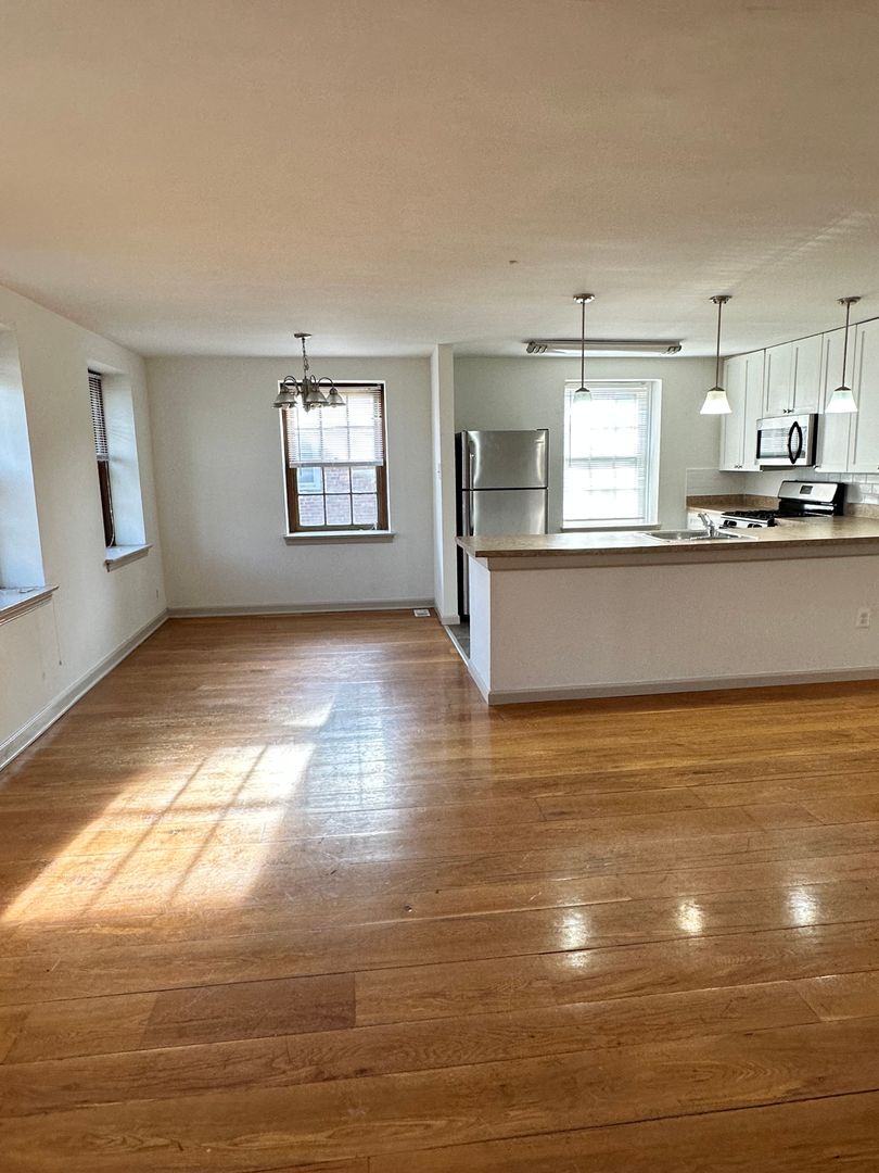 Philadelphia Apartment: 2901 Woodpipe Ln