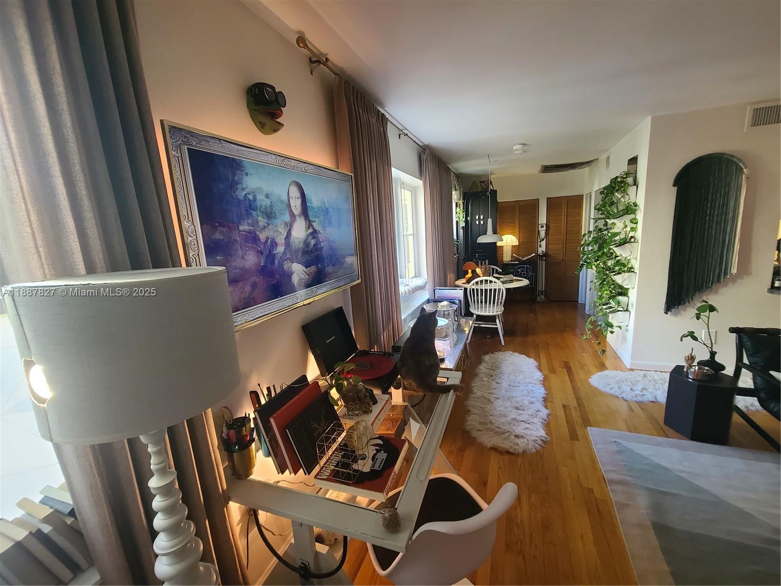 Miami Beach Condo: 1308 Drexel Avenue