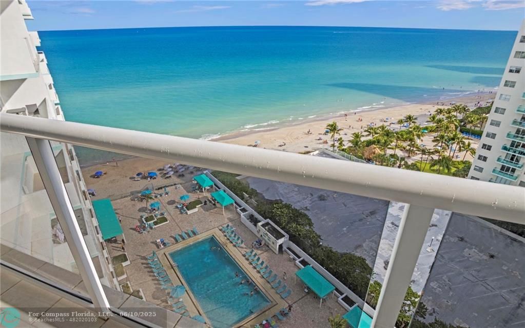 Hollywood Condo: 3725 South Ocean Drive