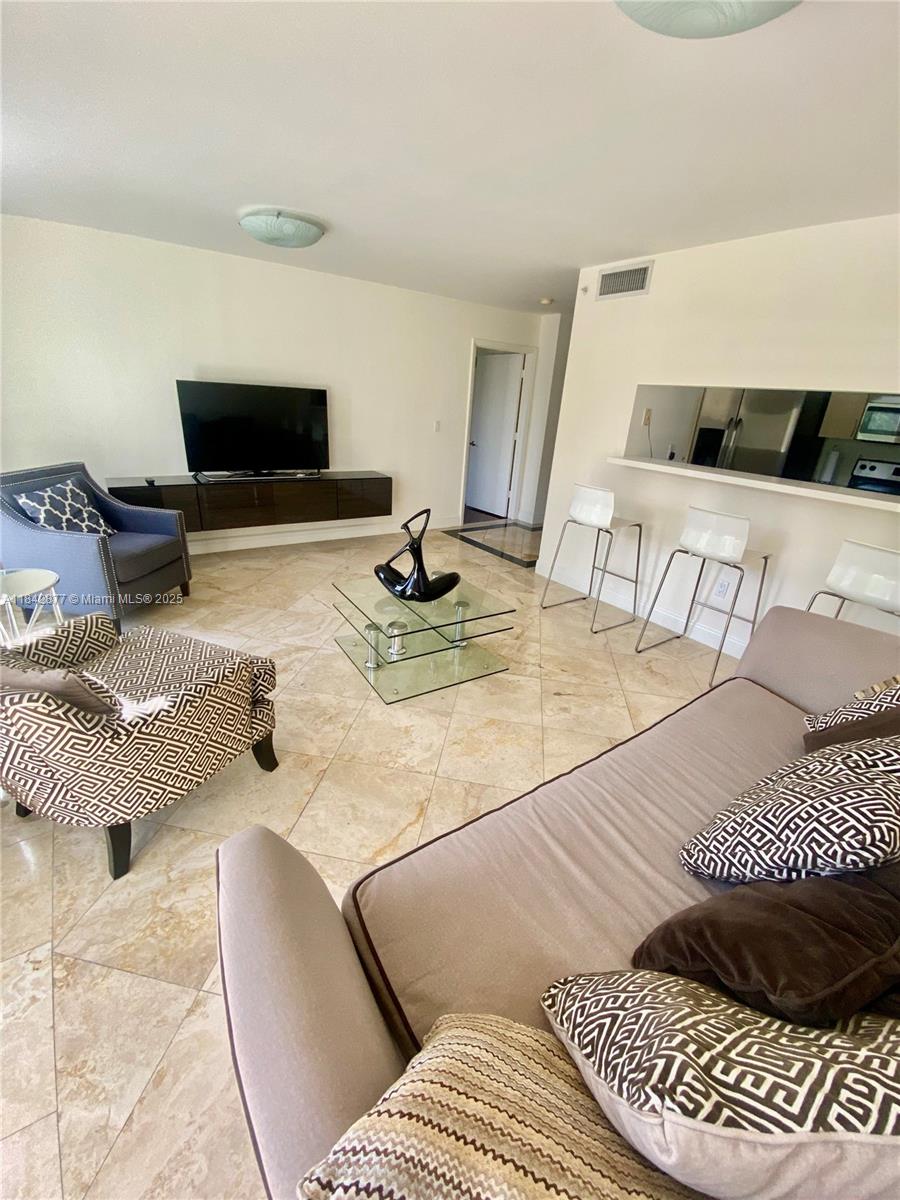 North Miami Beach Condo: 16590 Northeast 26th Avenue