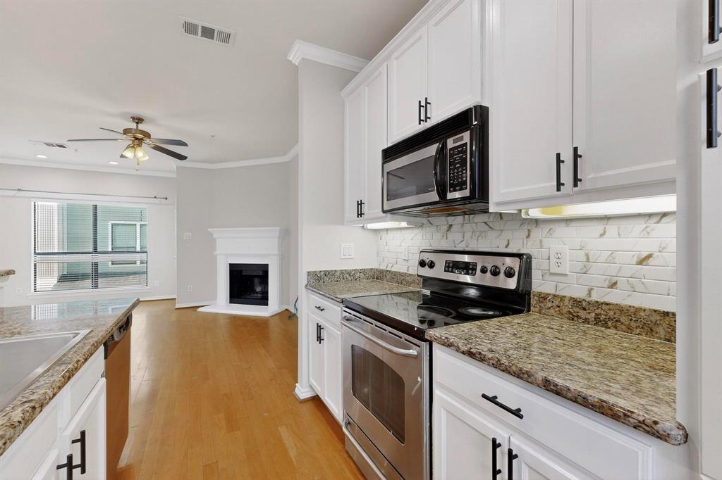 Dallas Condo: 2415 Stutz Drive