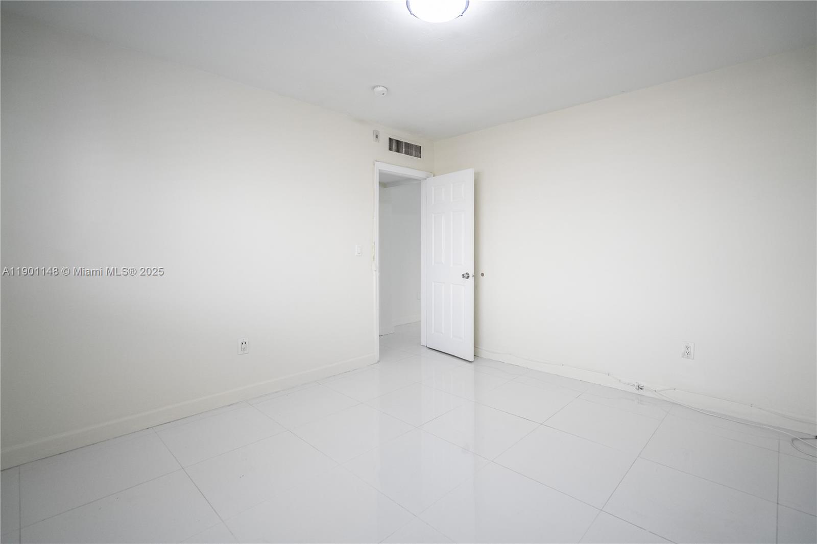 Miami Beach Condo: 1940 Biarritz Drive