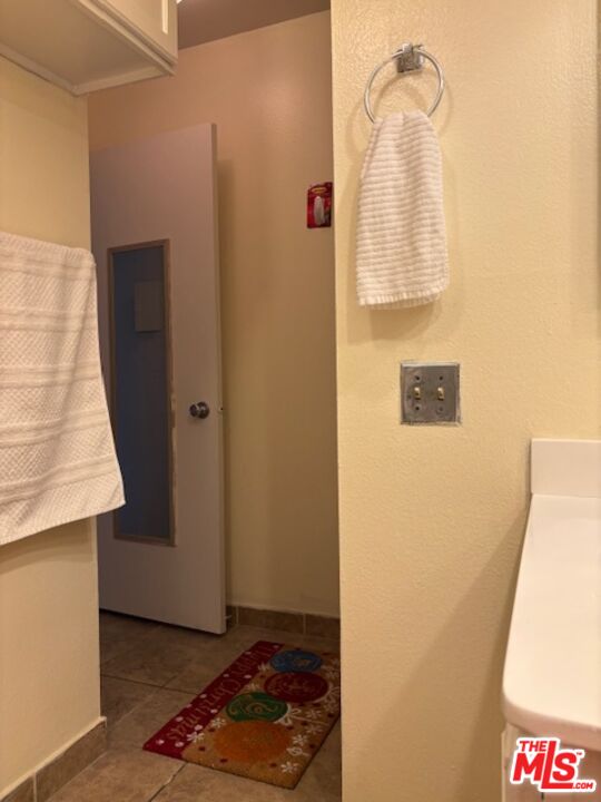 Los Angeles Condo: 1119 Albany Street