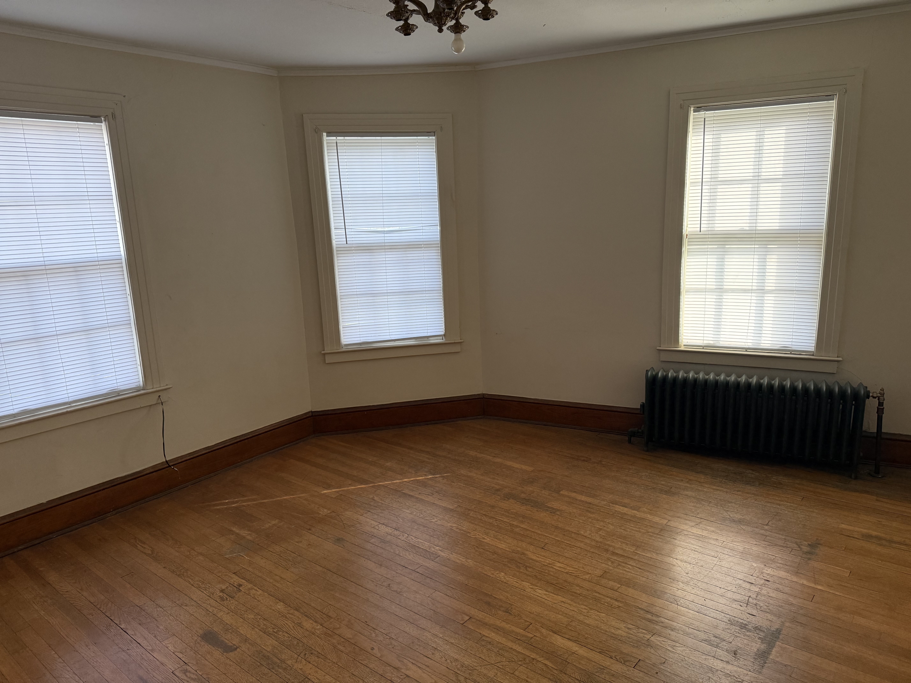 New Britain Condo: 223 W Main St3