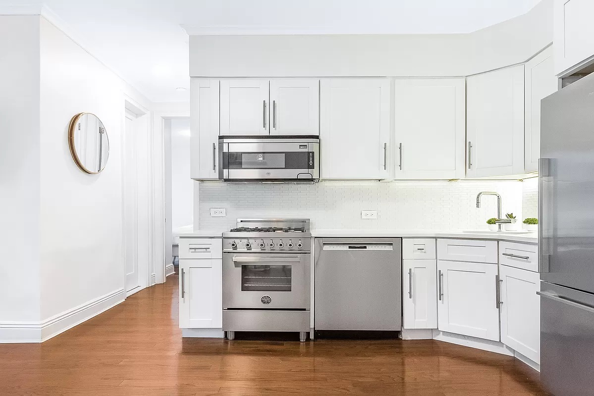 Astoria Condo: 24-51 38th St