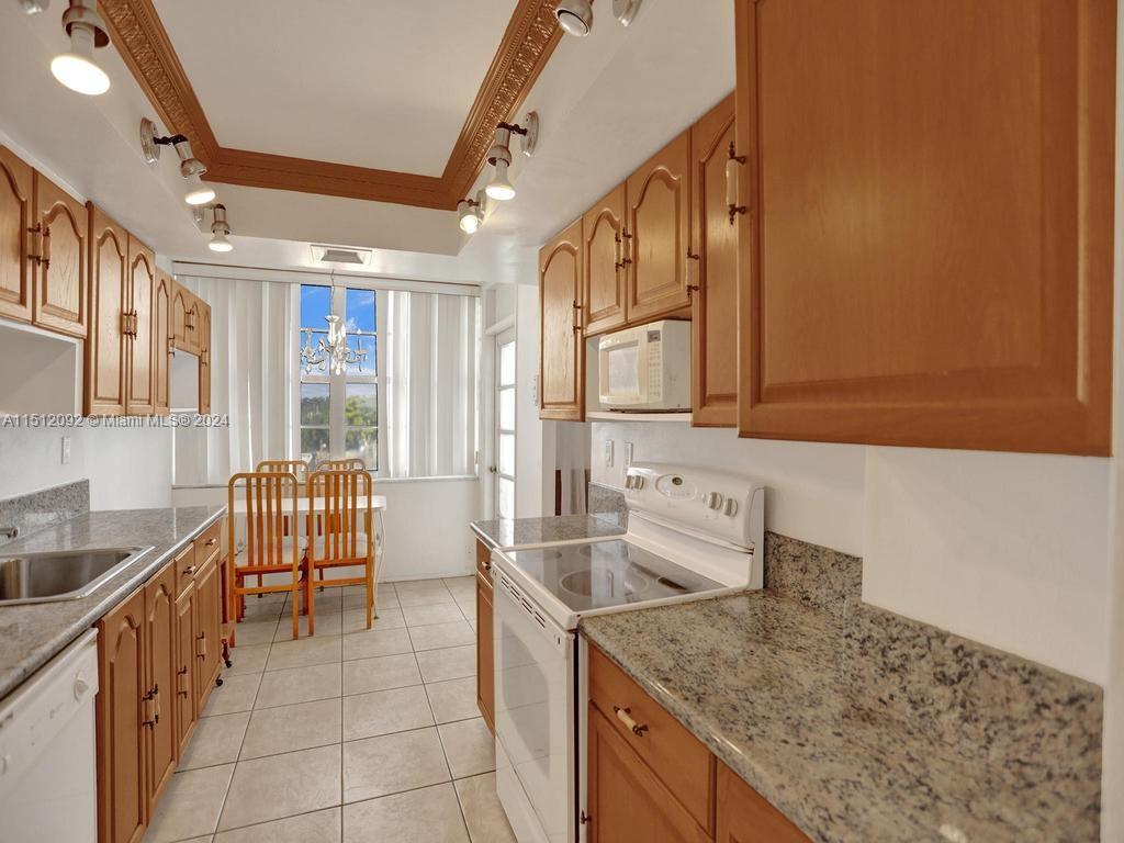 Aventura Condo: 18051 Biscayne Boulevard