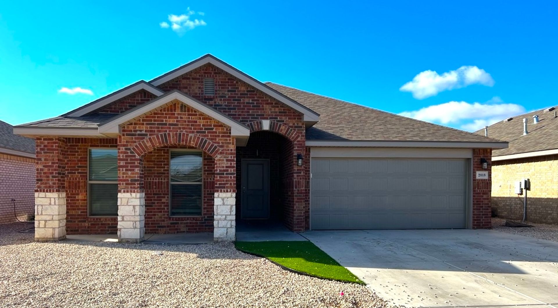 Lubbock House: 2018 Kenwood Avenue