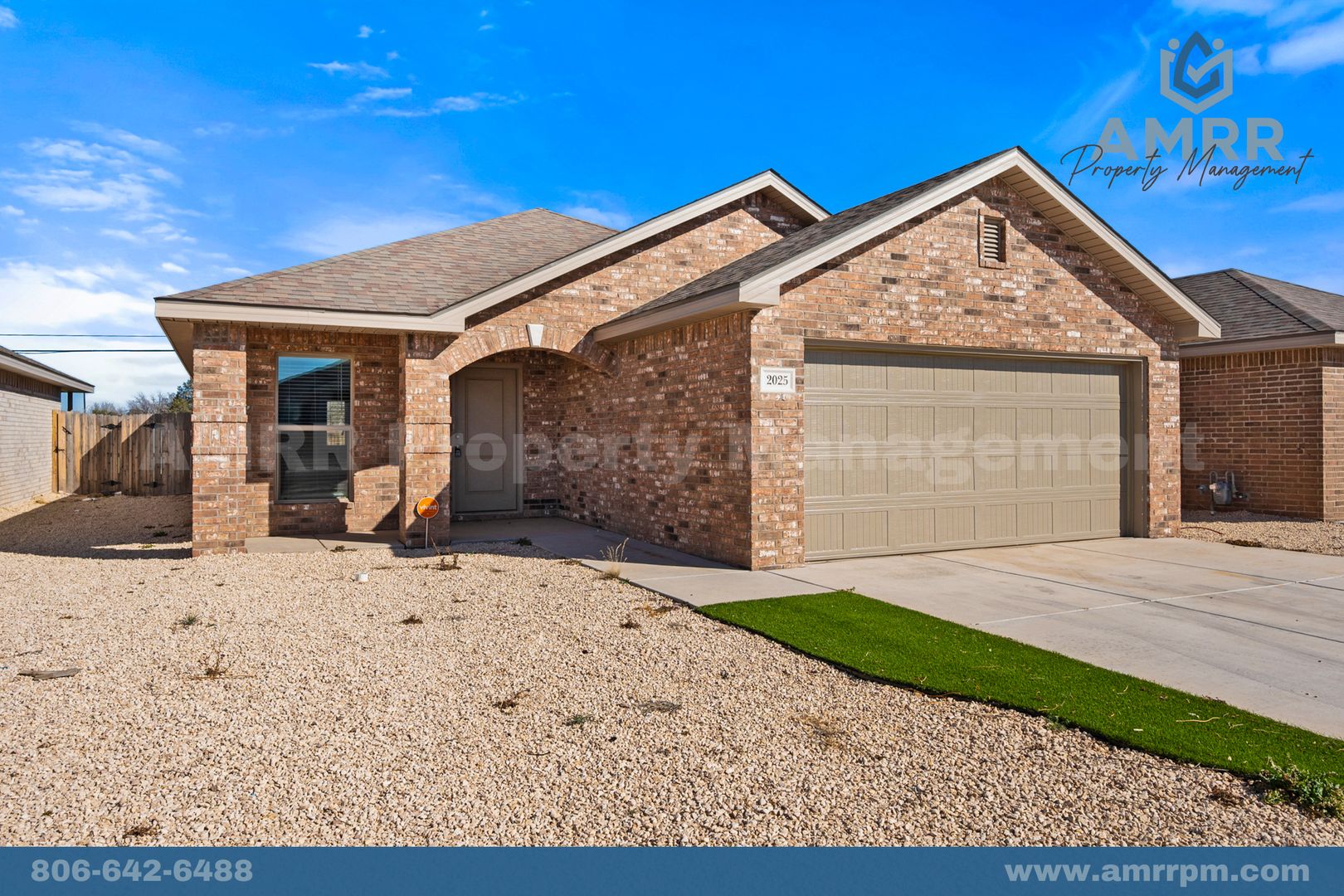 Lubbock House: 2025 Kenwood Avenue