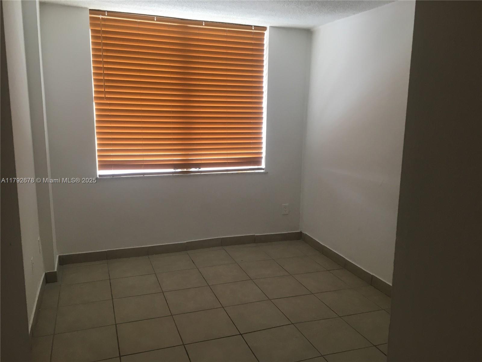 North Miami Condo: 13455 Northeast 10th Avenue