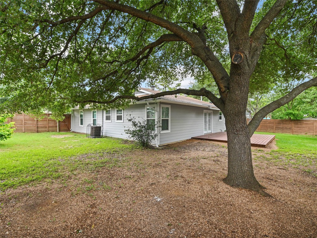 Austin Condo: 616 Long Bow Lane