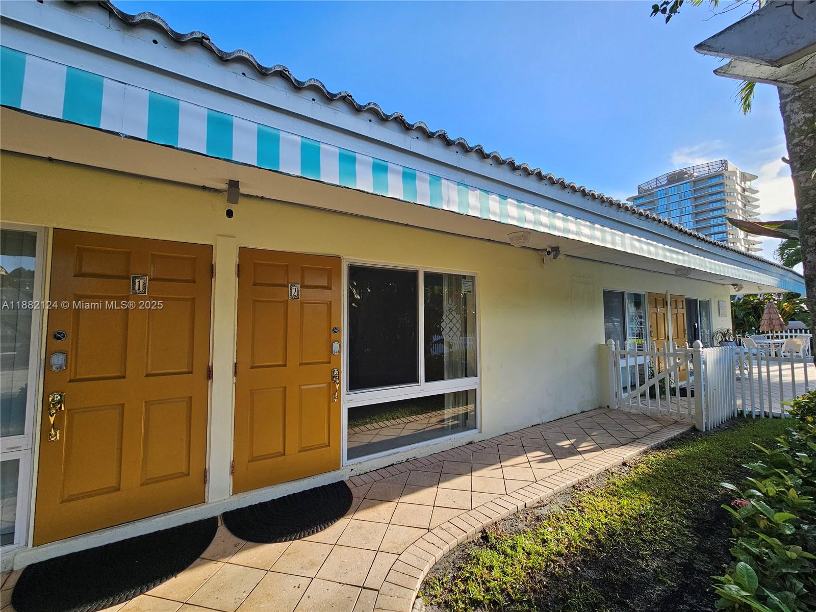 Pompano Beach Condo: 3217 Northeast 7th Place