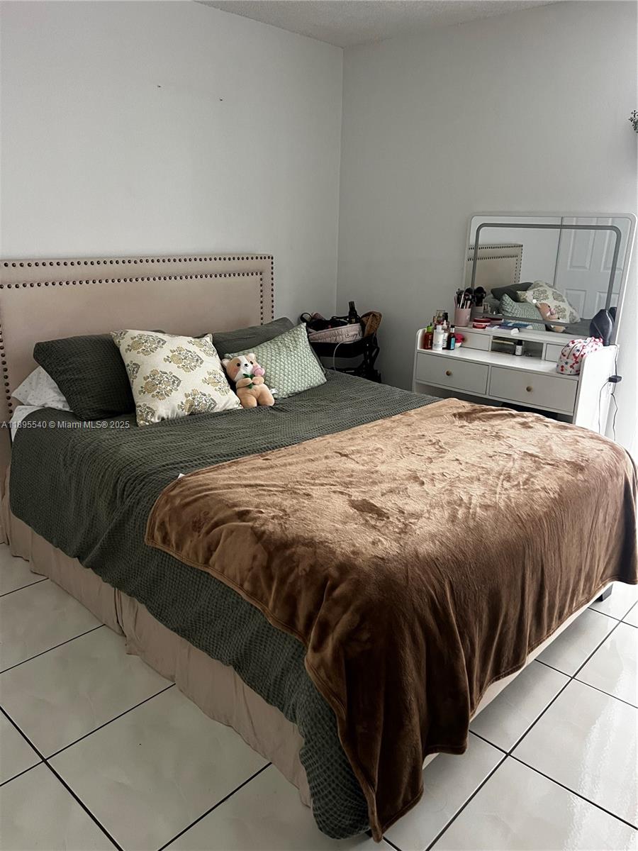 Sunny Isles Beach Condo: 16909 North Bay Road