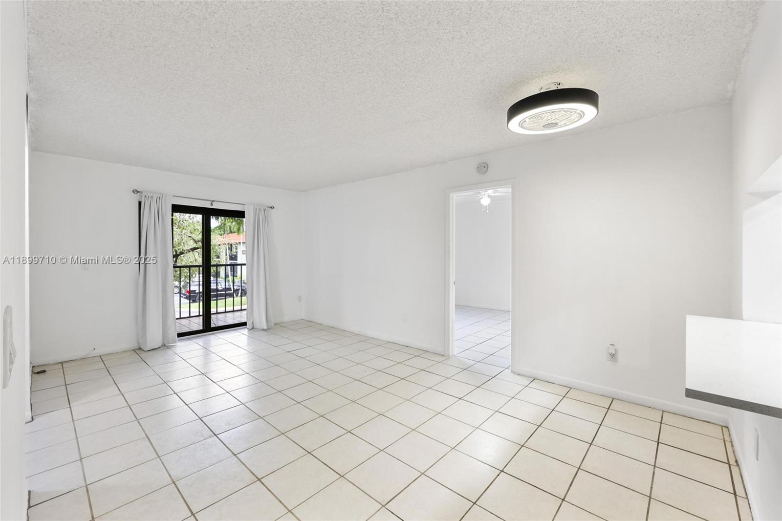 Miami Condo: 9724 Hammocks Boulevard