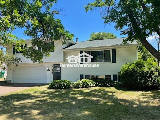 Brooklyn Park House: 8008 Regent Ave N