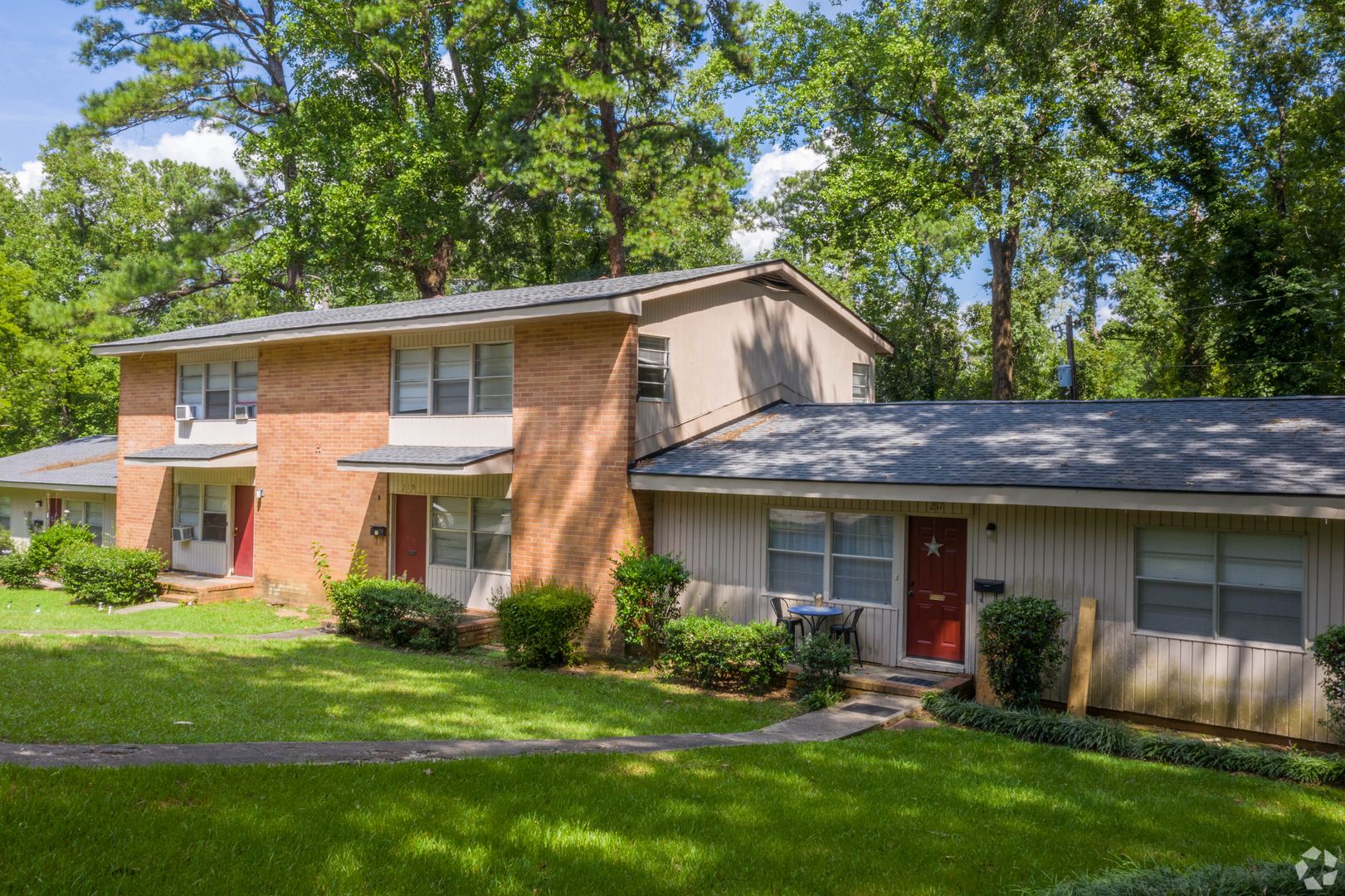 Macon Condo: 225 Ridgewood Ave