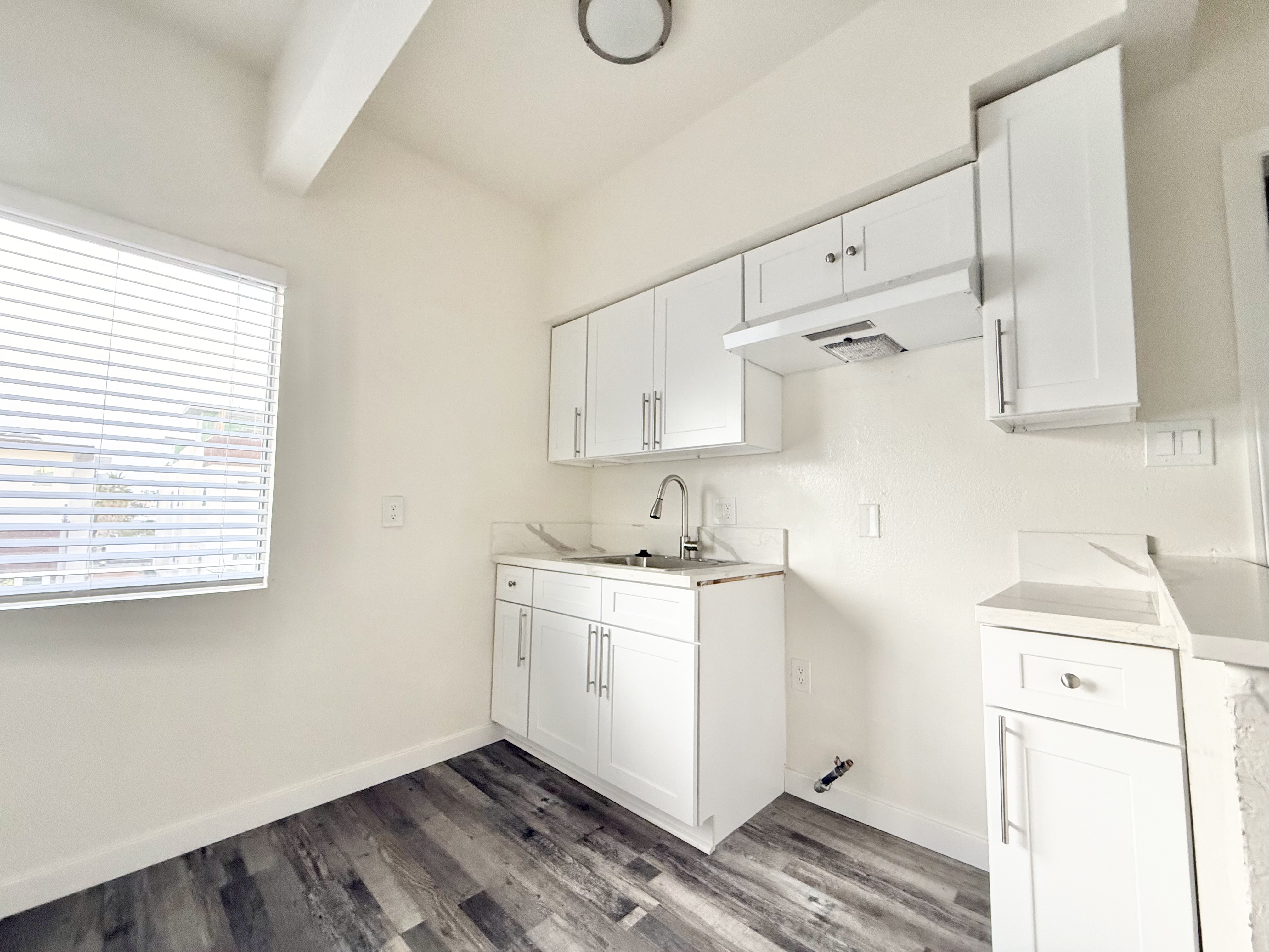 Los Angeles Condo: 5391 N. Huntington Drive