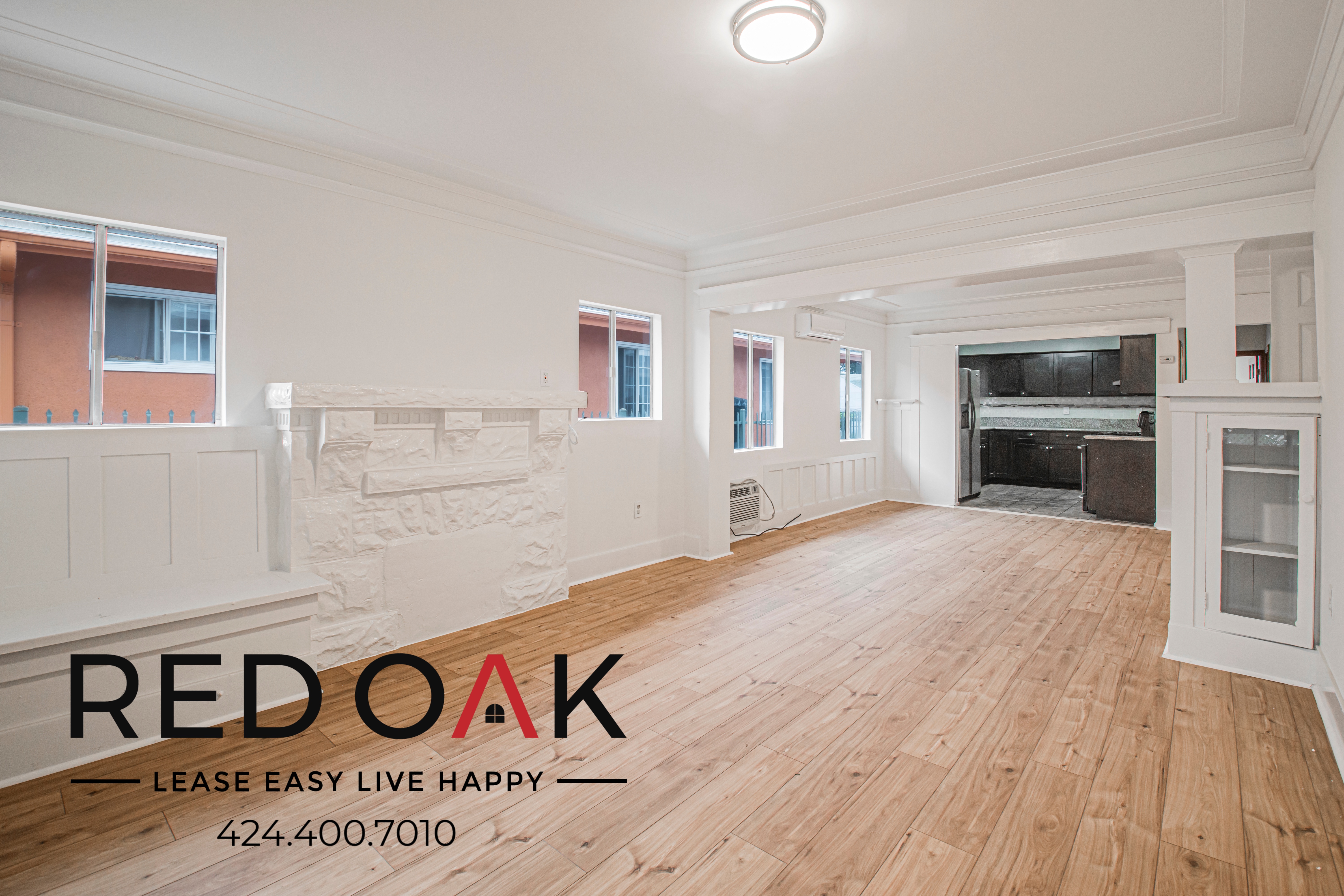 Los Angeles House: 856 W 47th St