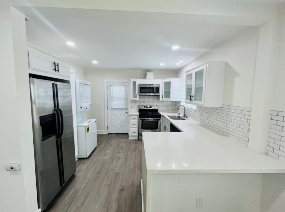 Los Angeles Condo: 1125 N Virgil Ave