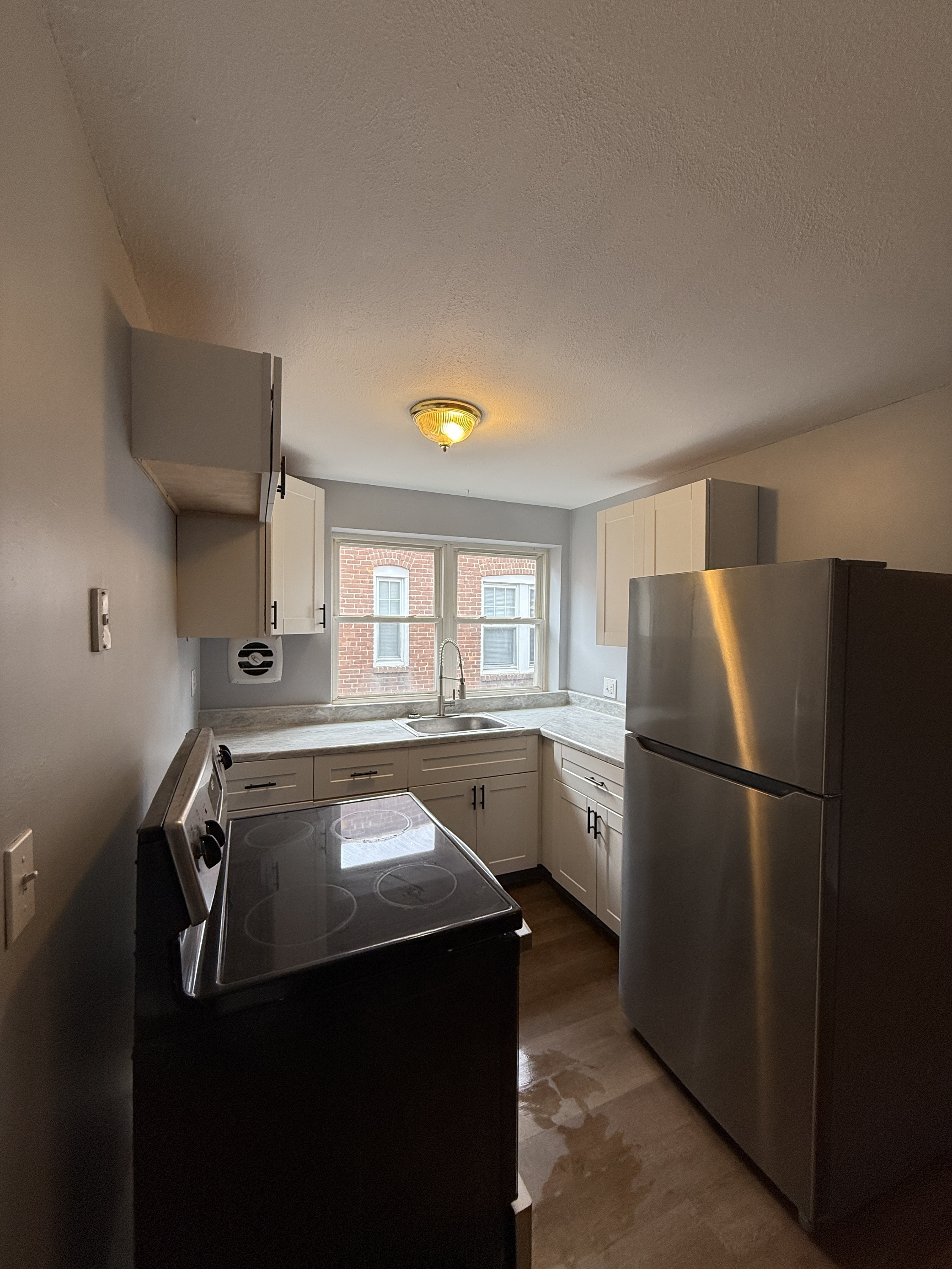 Hartford Condo: 44 Standish St