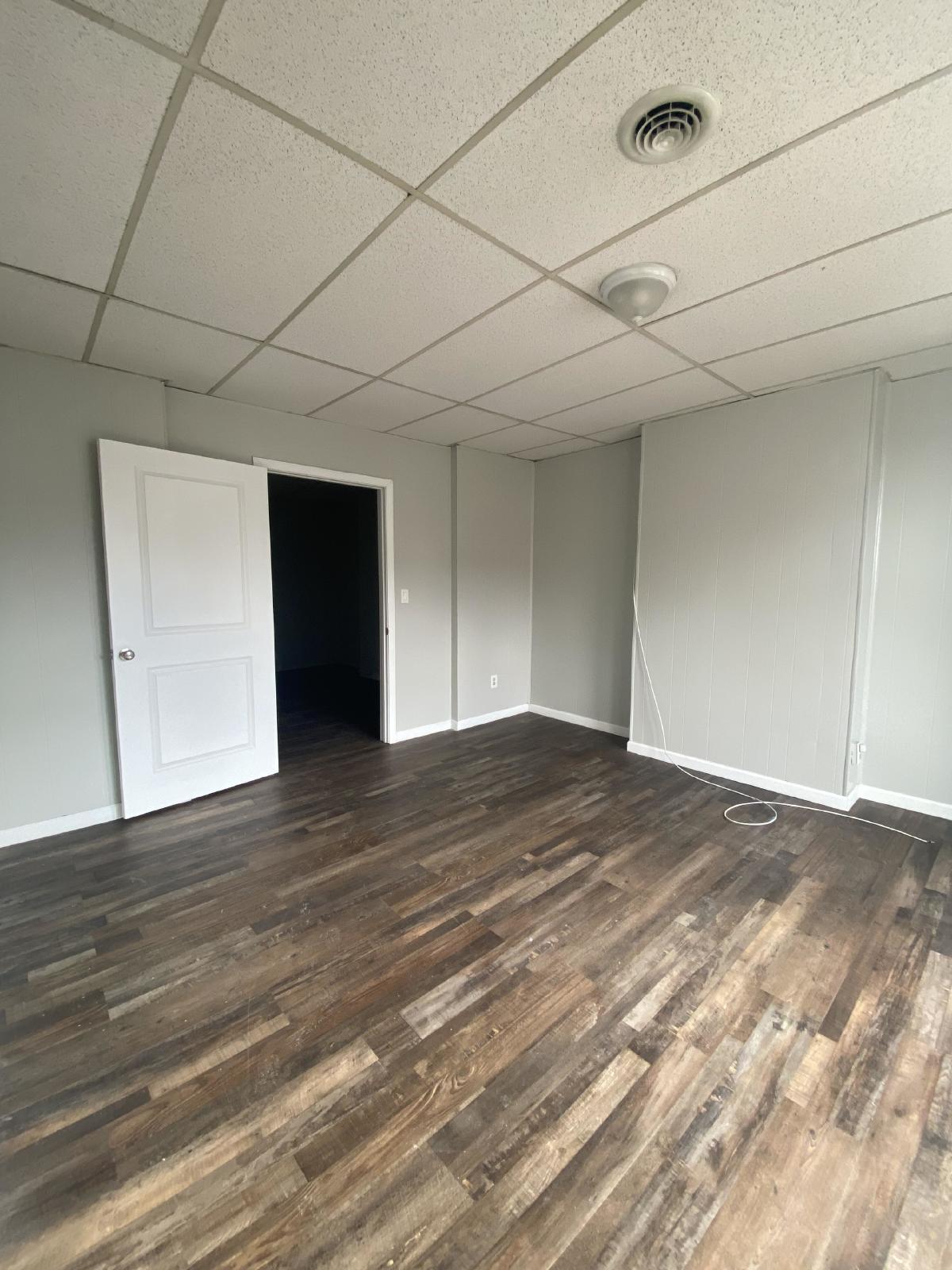 Troy Condo: 5 Hill St